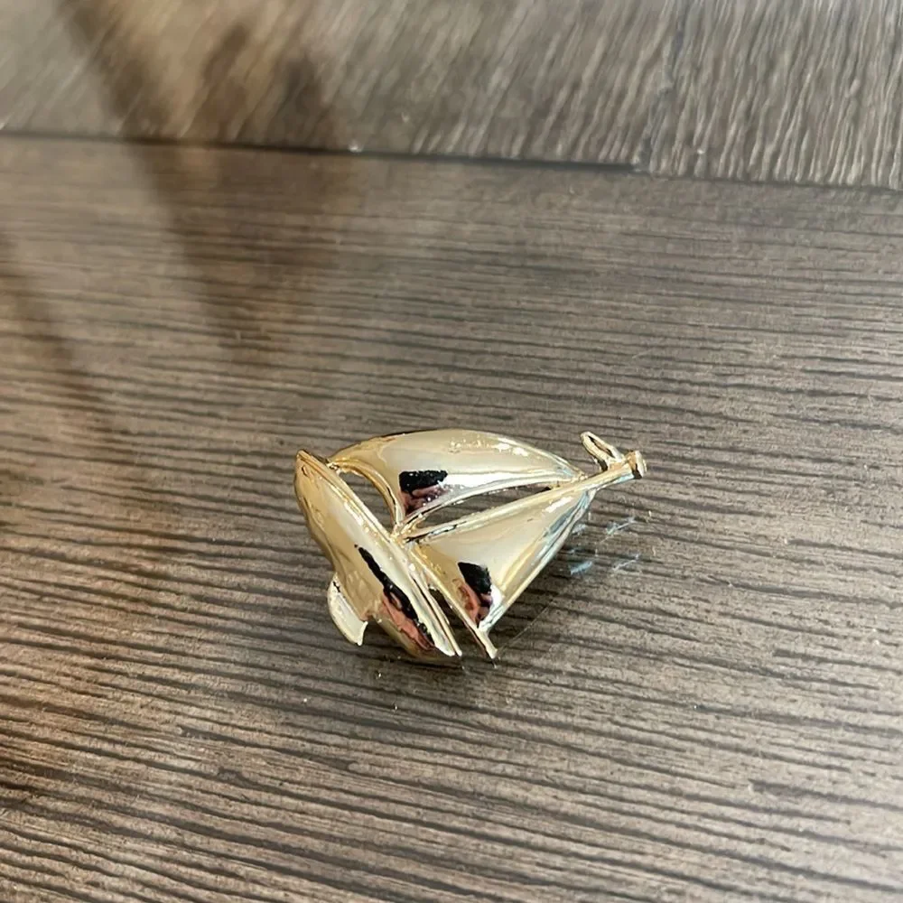 Vintage Gold-tone Sailboat Pin - Nautical Theme Brooch